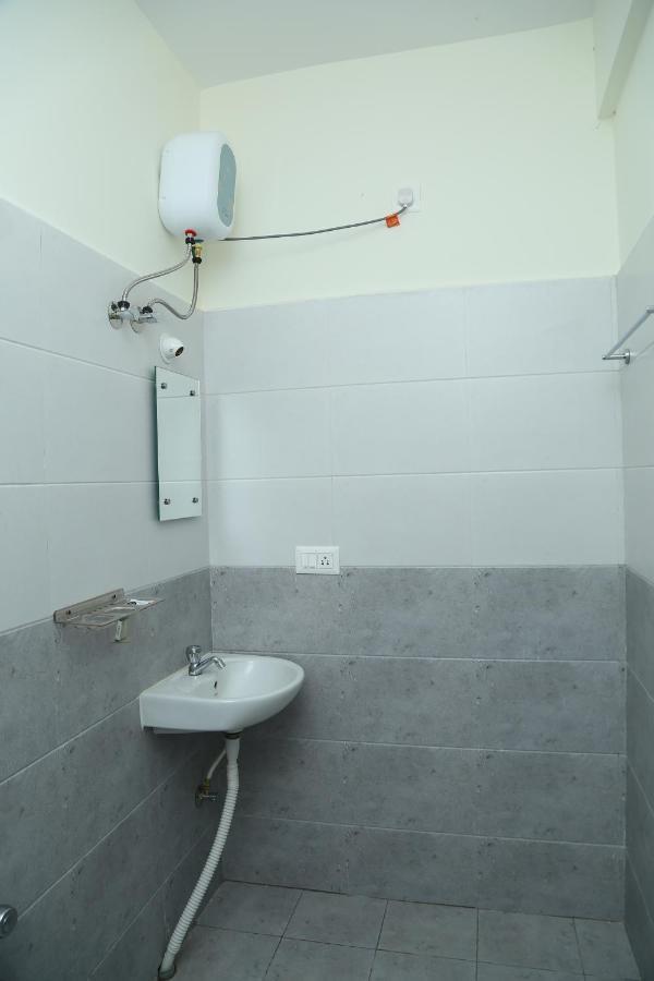 Hotel Bangalore Airport Inn, Near Kempegowda Airport, Airport Pickup & Drop Available 24X7 Devanahalli Exterior foto